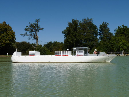 Navire croisière à Port Revel